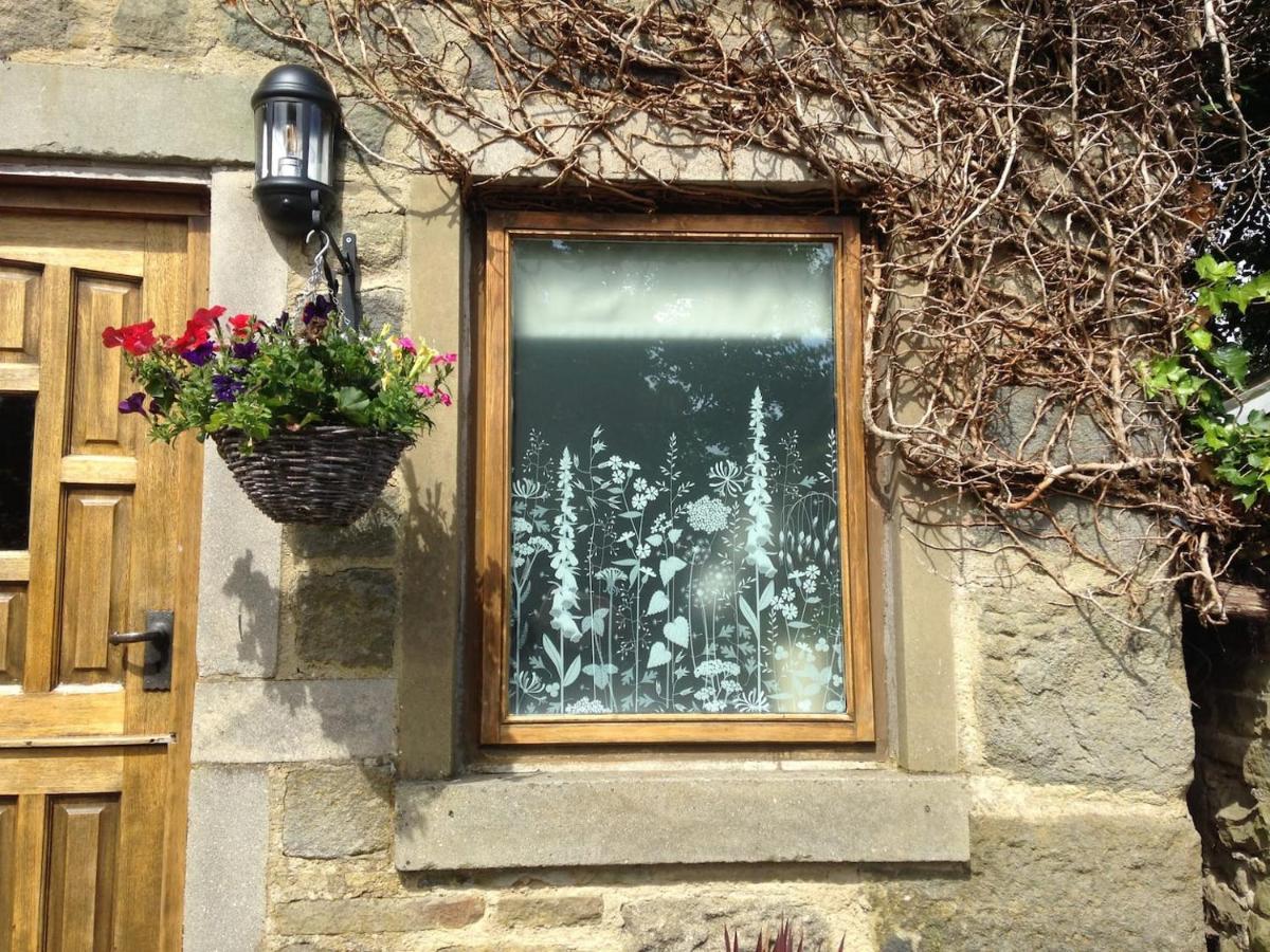Bijou Cottage In Bronte Country With Wood-Burning Stove & Hot Tub Spa Haworth Exterior foto